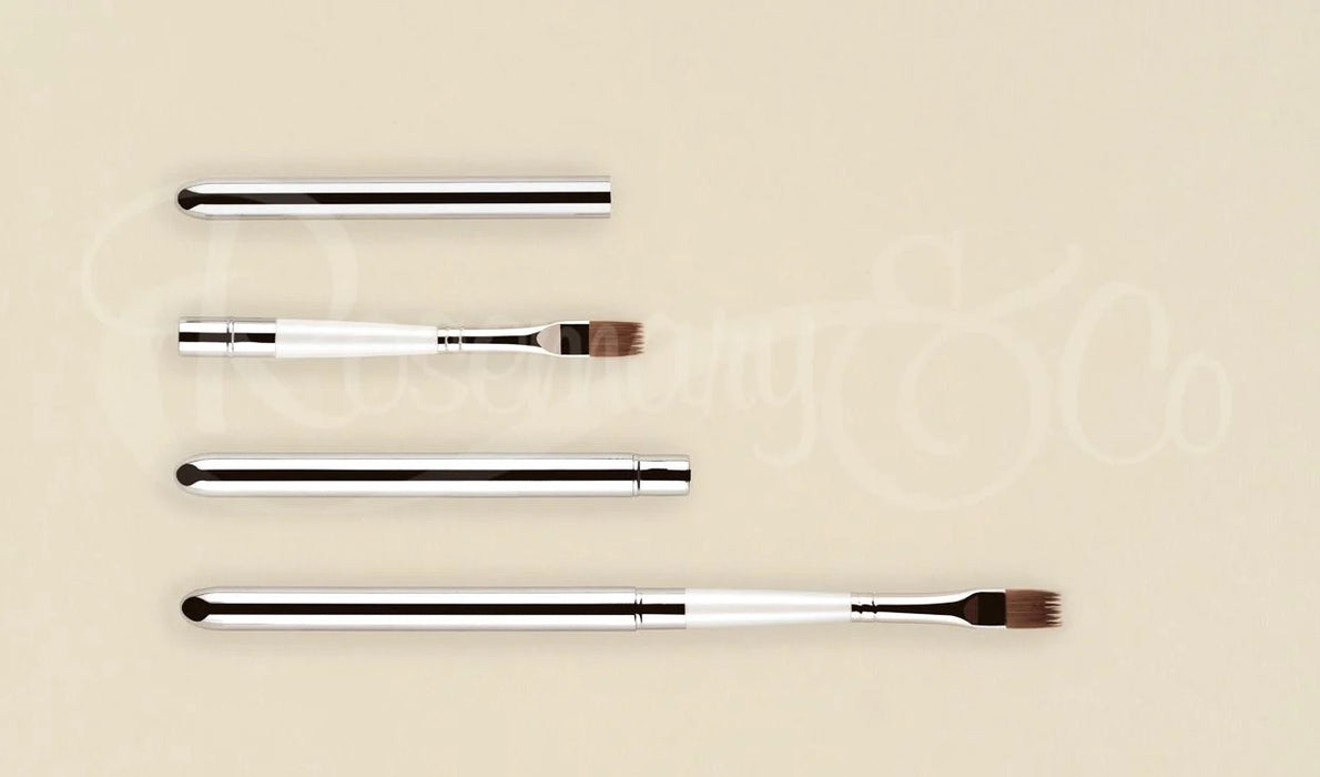 ROSEMARY & CO Reversible Pocket Brush - Red Dot (Synthetic Sable) - Comber