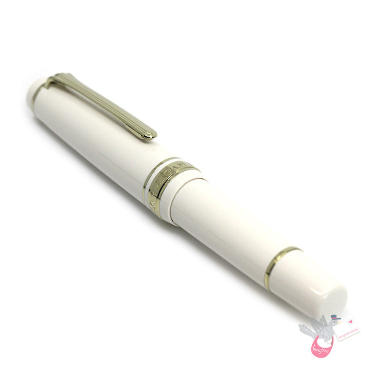 SAILOR Prof Gear Slim Mini - Series 2 - (14k gold nib, Mini converter) - Beni White - Medium Fine Nib