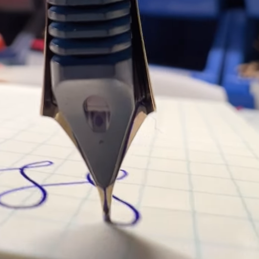 See the Pilot Custom 823 in action