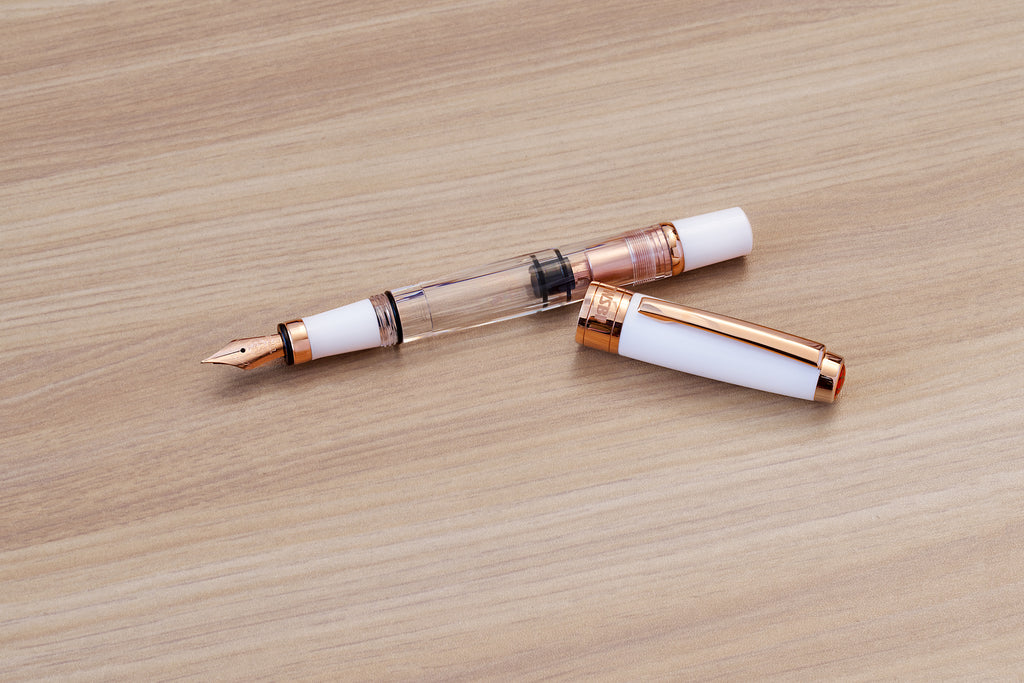 TWSBI Diamond 580 Rose Gold II Fountain Pen - Clear / White with rose gold trim - Medium Nib