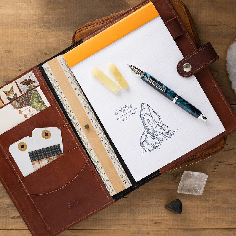 PILOT Capless SE (Vanishing Point) Fountain Pen (18ct Gold Nib & Converter) - Green Marble Resin