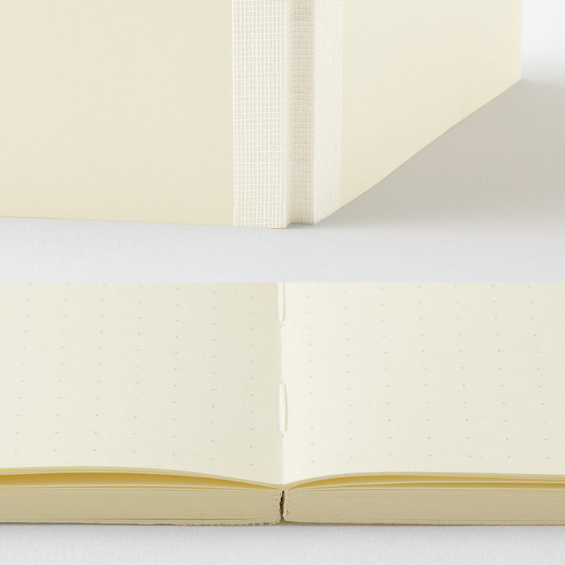 MIDORI - Notebook Journal - 176 Pages - Dotted - A6