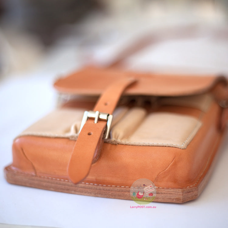 Gfeller Leather Field Case X - with Water Bottle pocket
