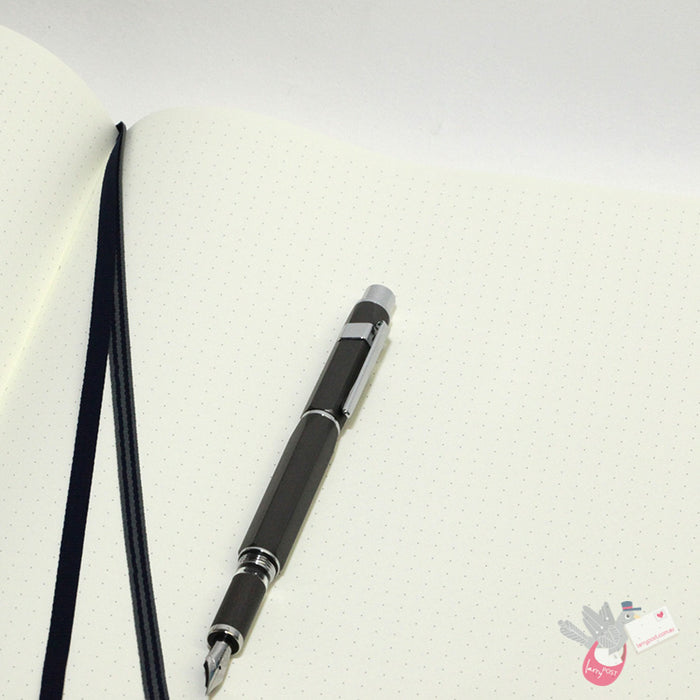 LEUCHTTURM1917 Classic Hard Cover - Master A4 - Dotted - Forest Green