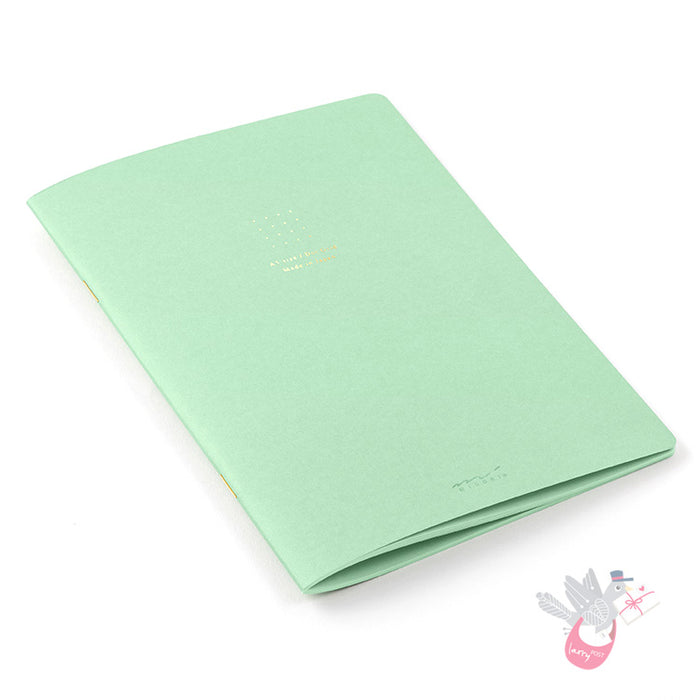 MIDORI - Cahier Journal - 56 Pages - Dotted - A5 - Green - Pack of 5