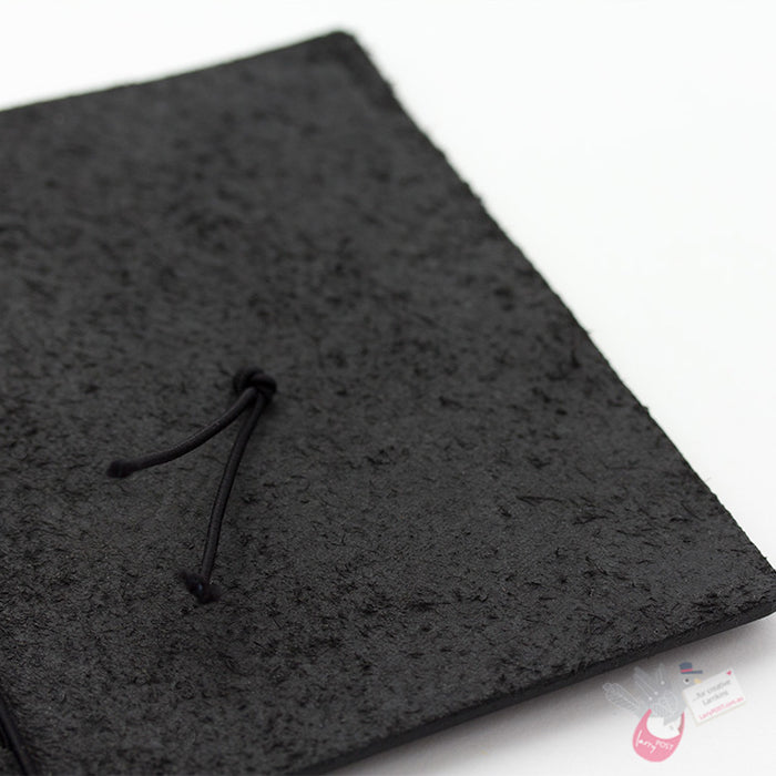 Traveler's Company Leather Notebook - Passport Size Starter Kit - Black