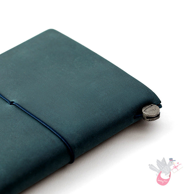 Traveler's Company Leather Notebook - Passport Size Starter Kit - Blue