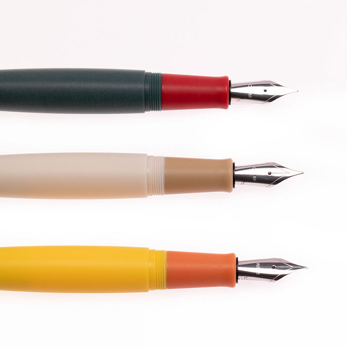 OPUS 88 OMAR Fountain Pen - Pumpkin - Broad Nib
