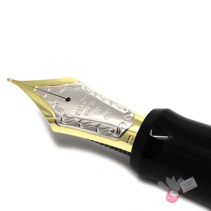 PILOT Custom Urushi Fountain Pen (18ct Gold Nib, Con-70) - Red - Broad Nib