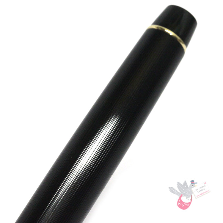 PILOT Justus 95 Fountain Pen (14ct Gold Adjustable Nib and Con-70) - Pinstripe Design - Black - Fine Nib