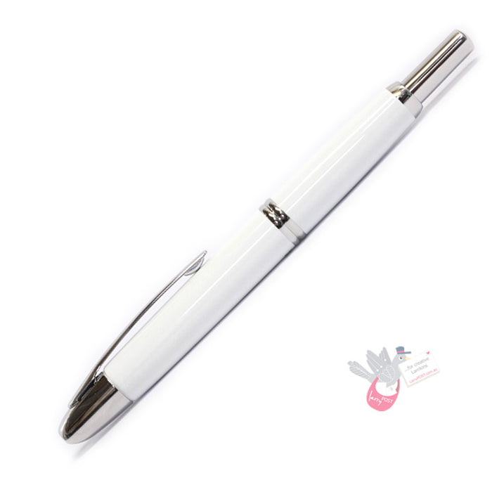 PILOT Capless (Vanishing Point) Fountain Pen (18ct Gold Rhodium Plated Nib & Con-40 Converter) - White - Medium