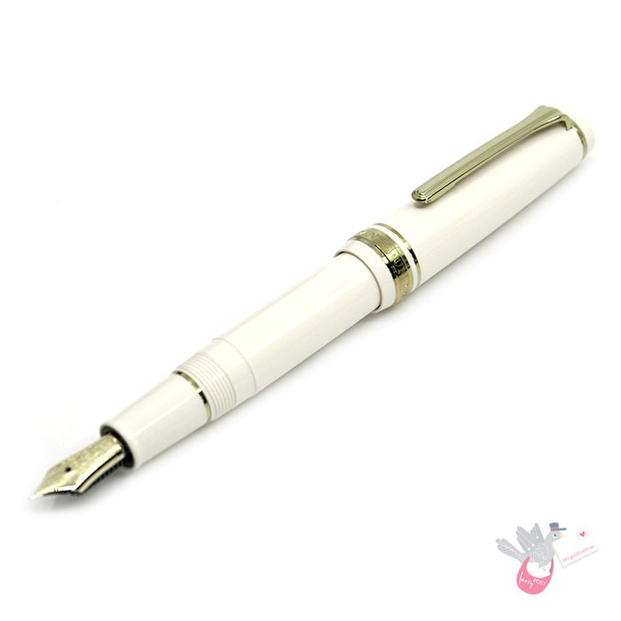 SAILOR Prof Gear Slim Mini - Series 2 - (14k gold nib, Mini converter) - Beni White - Medium Fine Nib