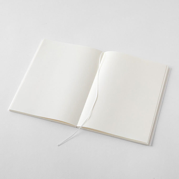 MIDORI - MD Notebook Cotton - 176 Pages - Plain Pages - A5 (21 × 14.8cm)