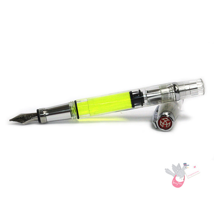 TWSBI Diamond 580AL Silver Fountain Pen - Clear with silver aluminium trim - Medium Nib
